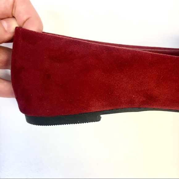 Burgundy Pointed Toe Loafers w/ Tassel Detail - Picture 4 of 6
